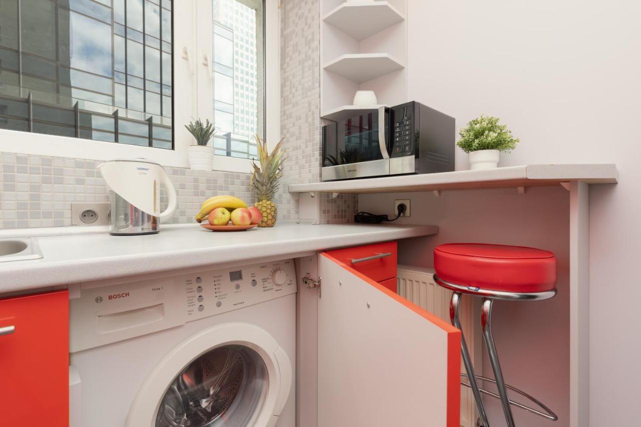 Apartamento Jana Pawla Ii Next To The Metro By Renters
