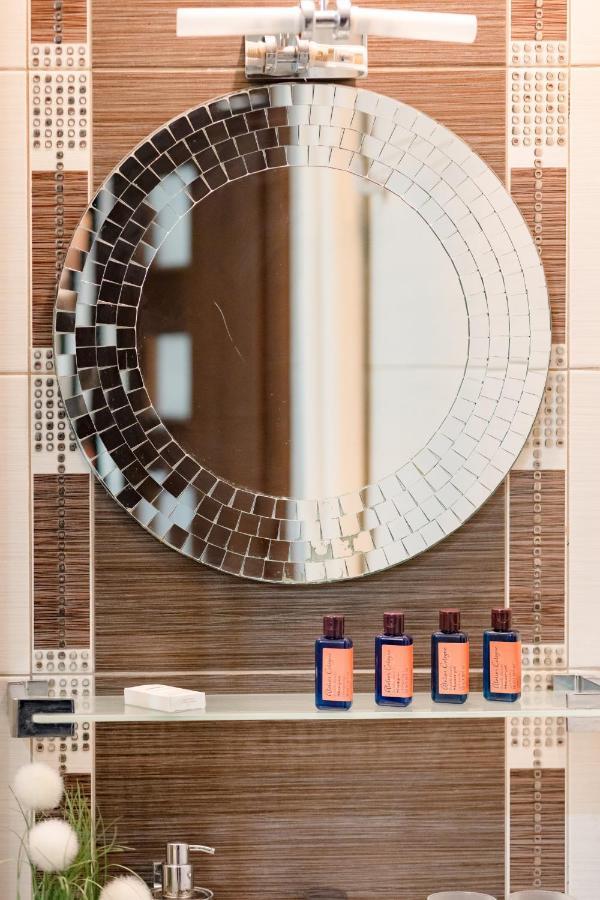 Apartamento Jana Pawla Ii Next To The Metro By Renters Varsovia
